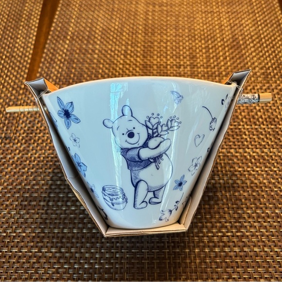 Disney Winnie the Pooh Blue Dreams Ramen Bowl & Chopsticks NEW - Picture 2 of 7